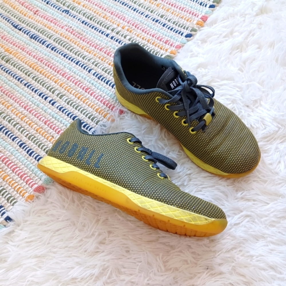 NOBULL sneakers like new!